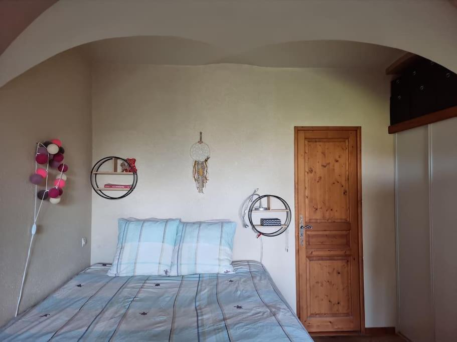 Chateau D'Uriage - Duplex Avec Terrasse Privative Saint-Martin-dʼUriage Kültér fotó
